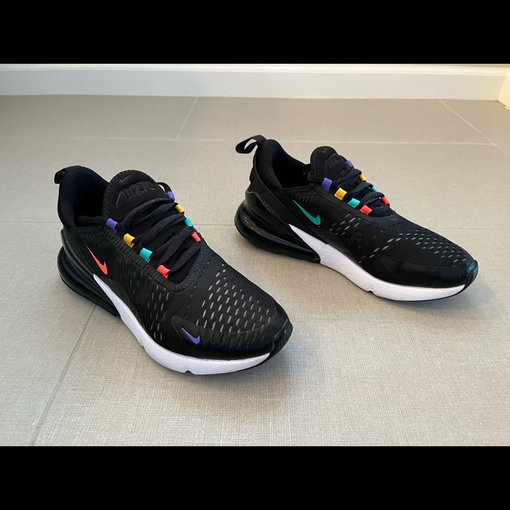 Nike Air Max 270 Women’s Shoe
